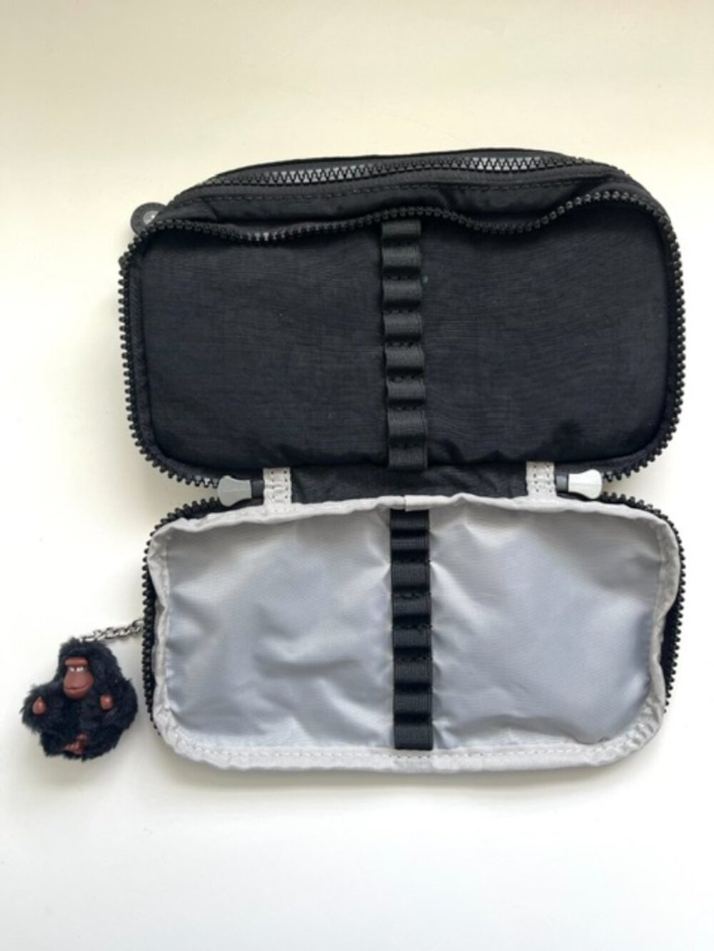Like New! Kipling Chap Pencil Makeup Case in Black with Monkey Keychain - Picture 7 of 8